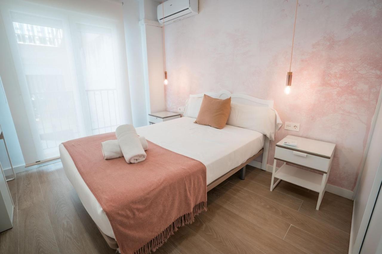 Qh Agua De Cartuja Apartment Granada Luaran gambar