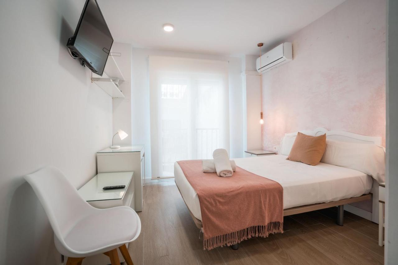 Qh Agua De Cartuja Apartment Granada Luaran gambar